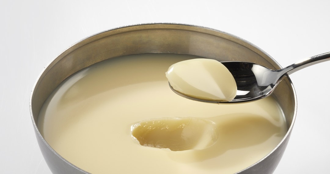 White chocolate glaze