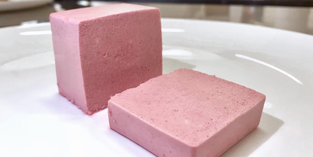 Raspberry mousse