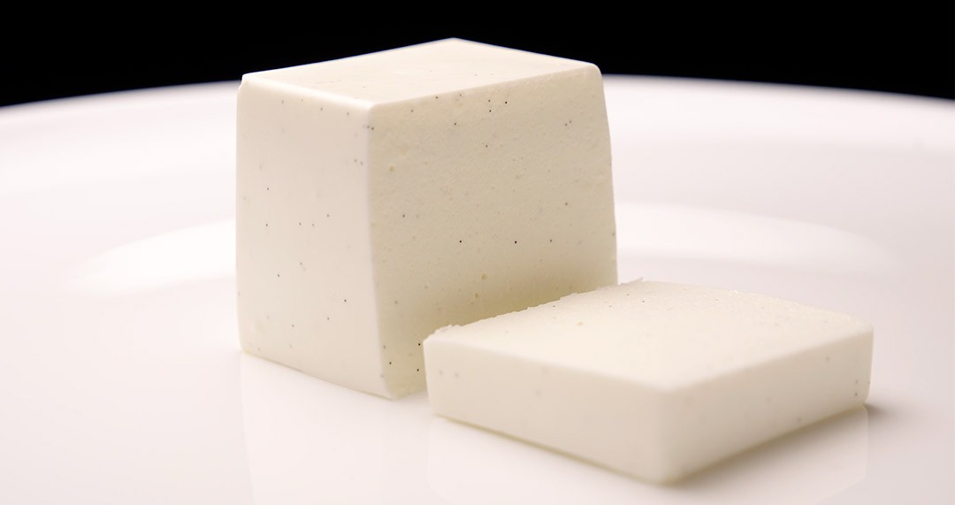 Coconut, vanilla and lime mousse