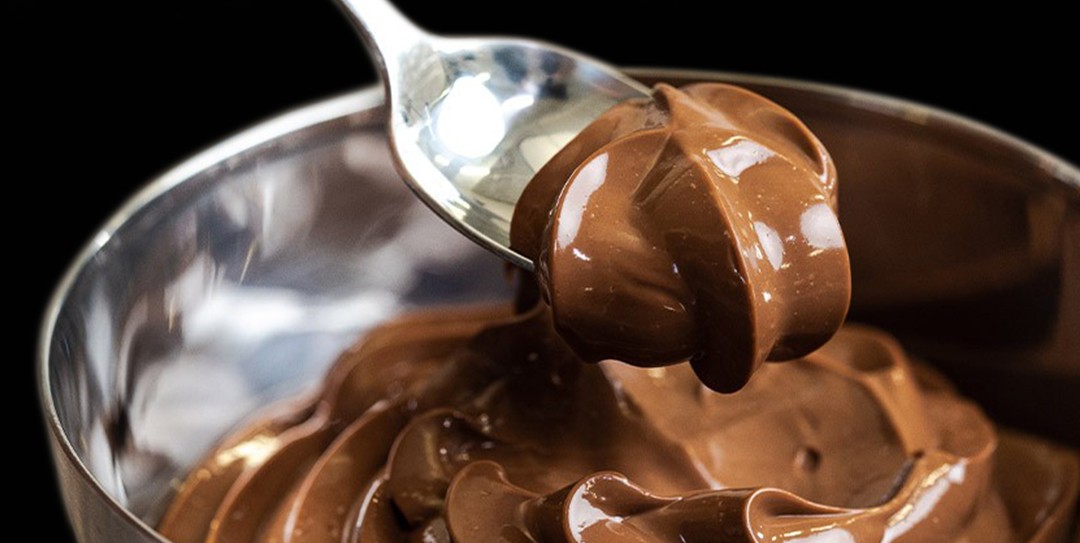 Chocolate pastry cream for freezing
